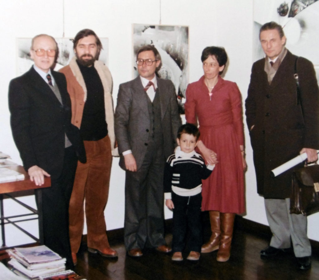 Marco Perazzolli con la moglie Teresa ed il figlio Michele alla Galleria L'approdo, Torino 1981
